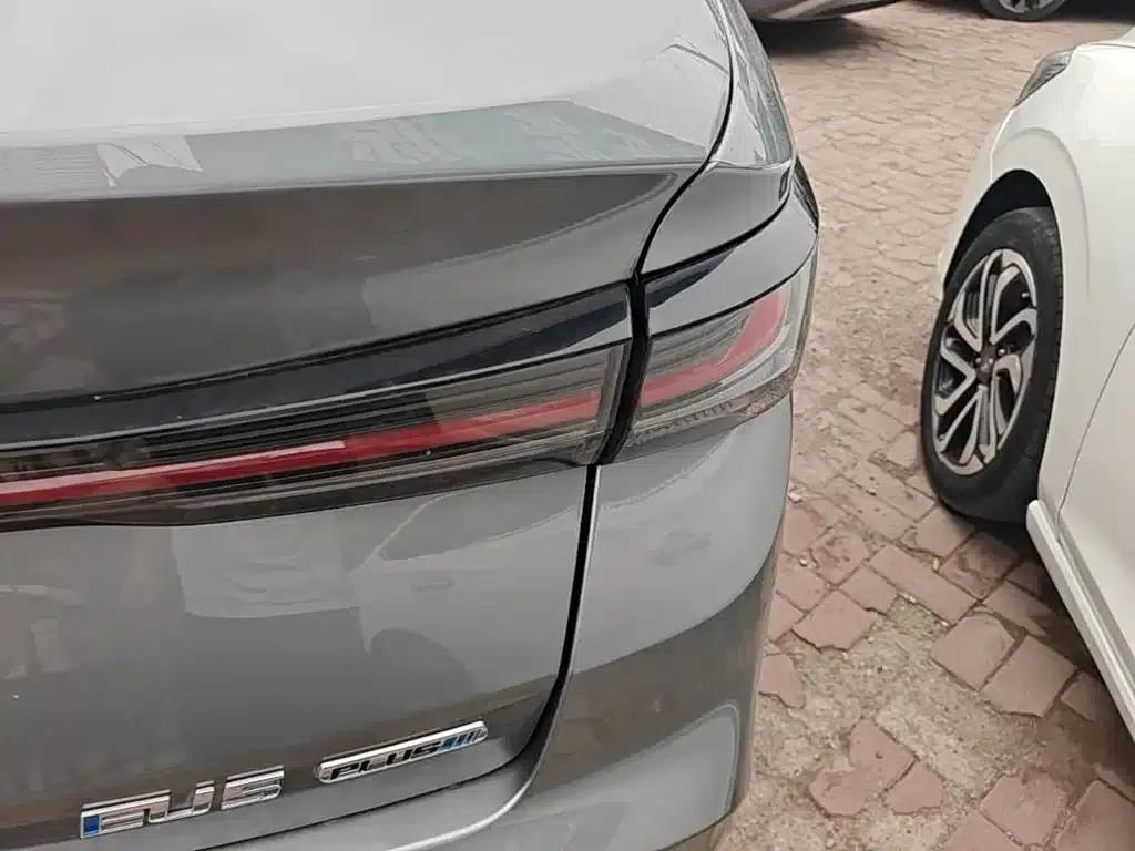 Beijing EU5 PLUS 2023 R500 Premium Edition — миниатюра 8