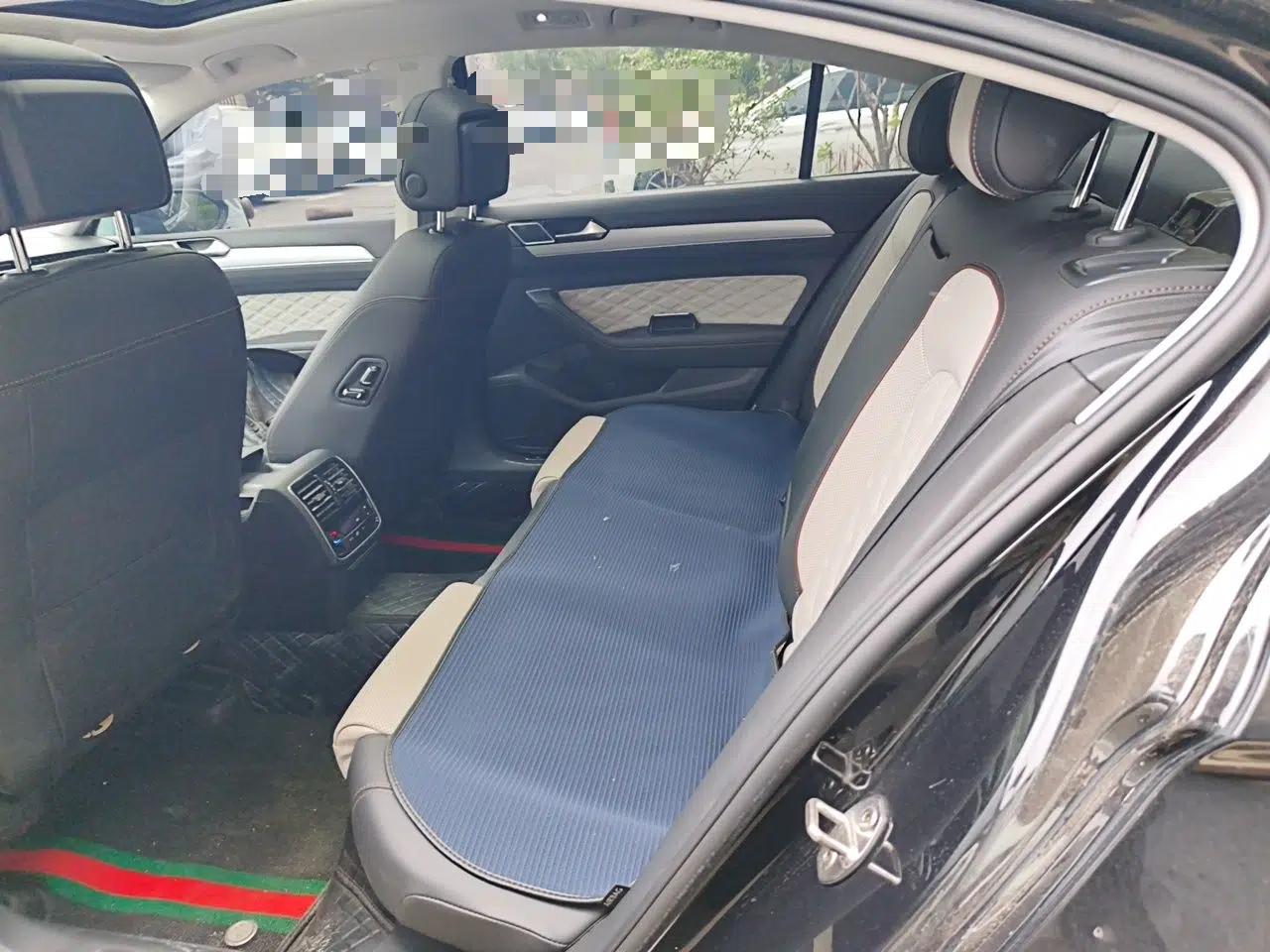 Volkswagen Magotan 2023 2 Million Units Commemorative Edition 330TSI DSG Luxury Version — миниатюра 17