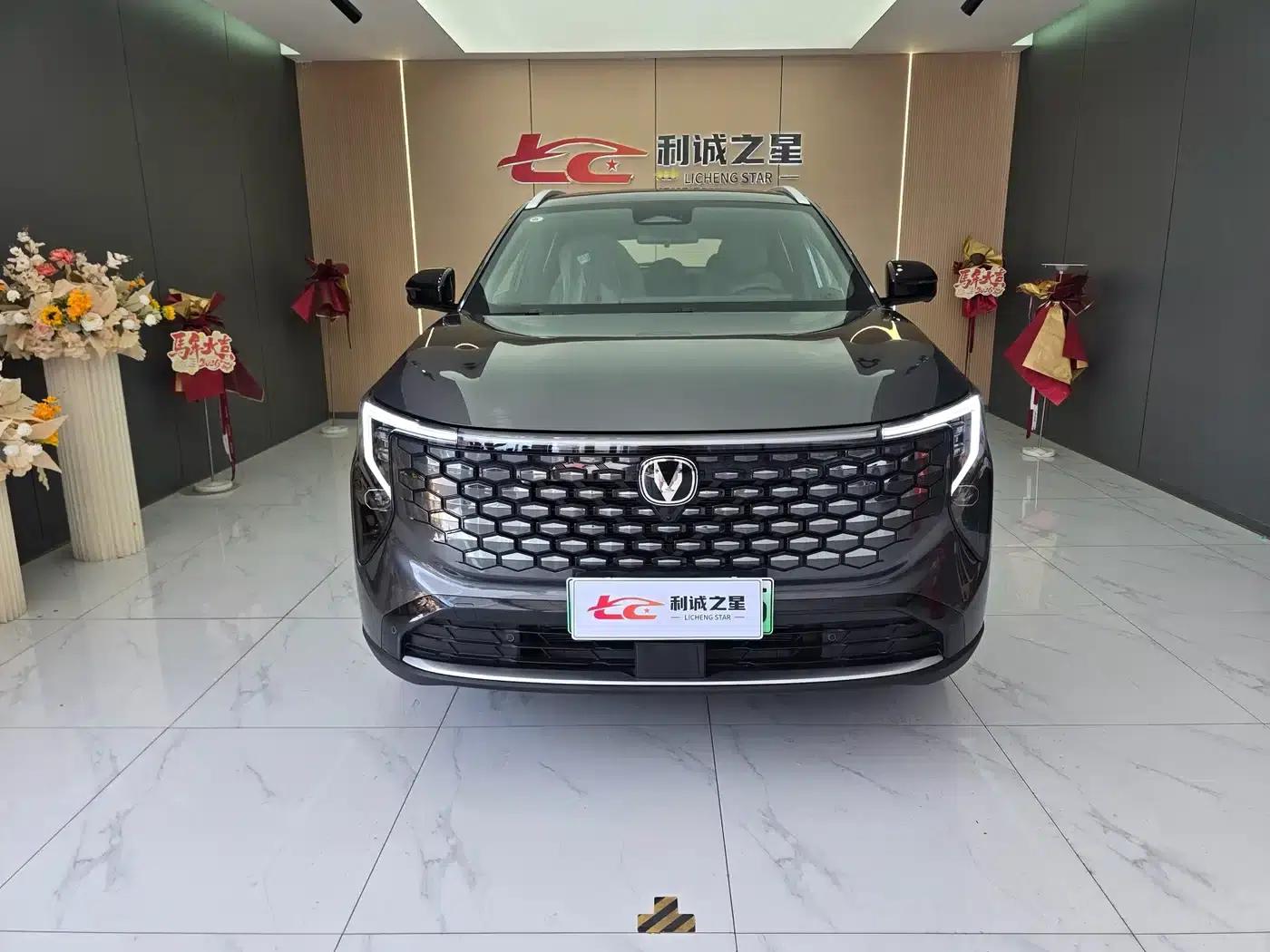 Changan CS55PLUS PHEV 2026 Smart New Blue Whale 125km Smart Edition — миниатюра 2