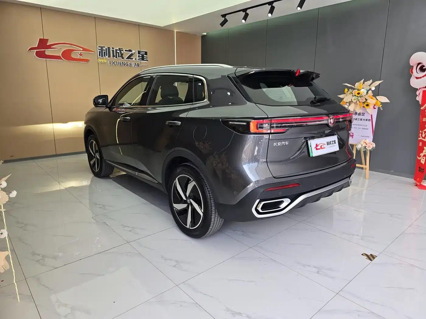 Changan CS55PLUS PHEV 2026 Smart New Blue Whale 125km Smart Edition — миниатюра 4