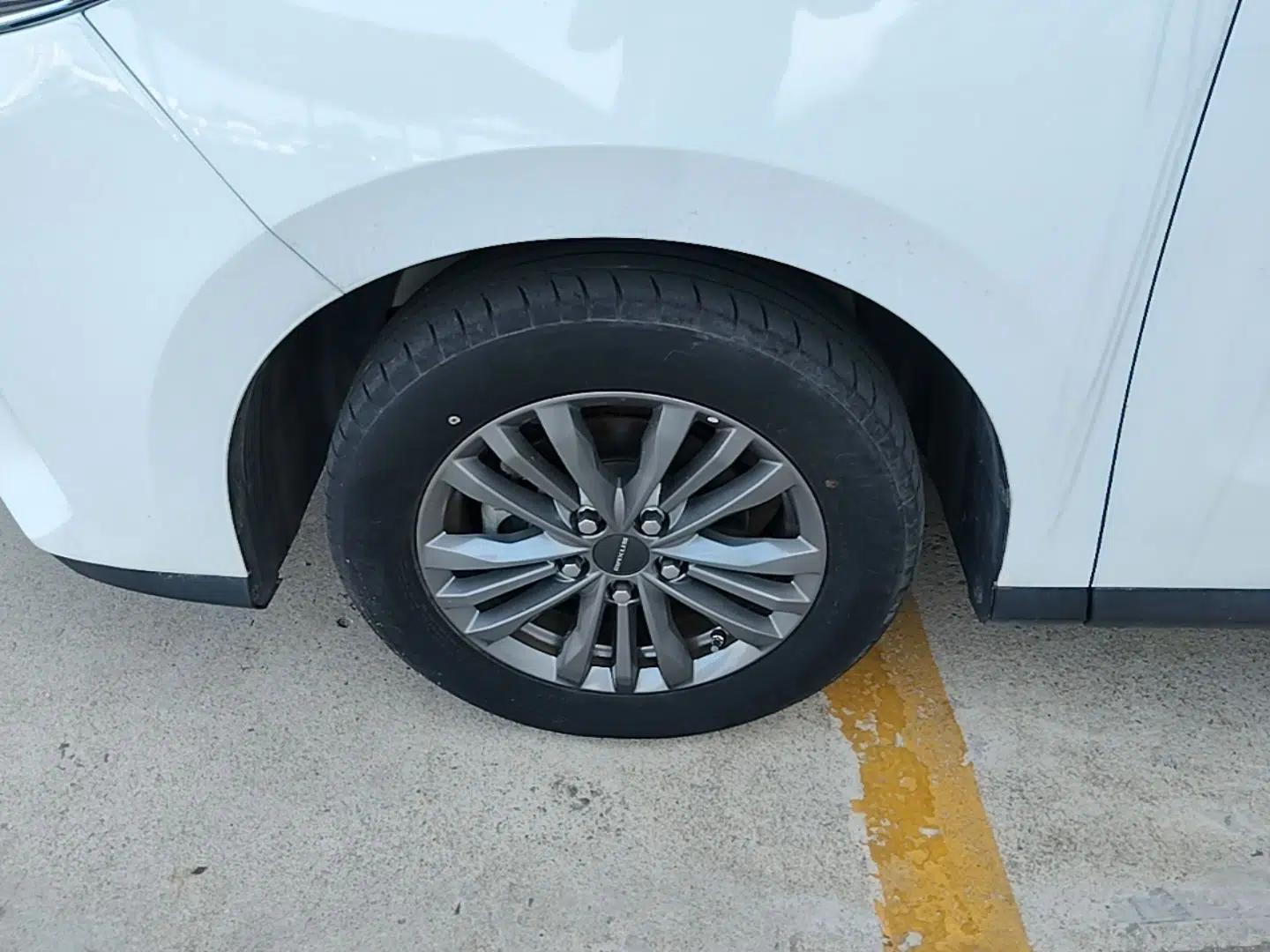 SAIC MAXUS Dajia 5 2024 Restyled 1.3T Plug-in Enjoyment Version 7 Seats — миниатюра 15