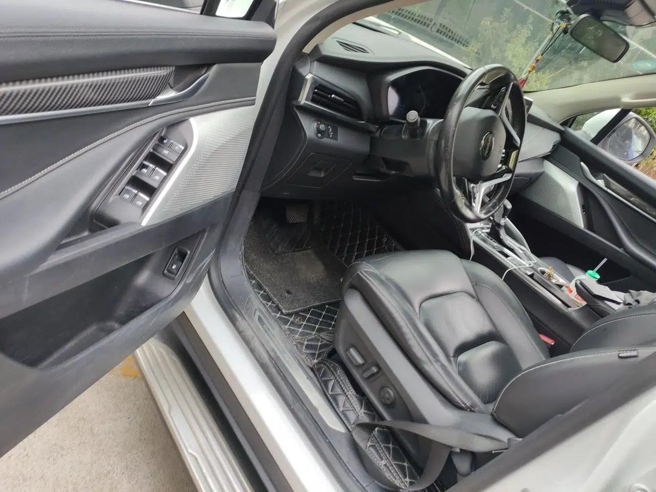 SAIC MAXUS D90 2017 2.0T Automatic Two-Wheel Drive - Uranus — миниатюра 16