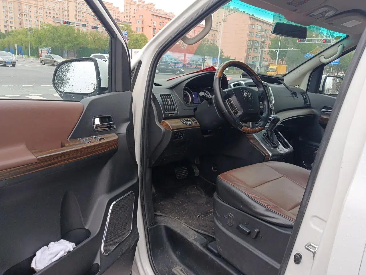 FORTHING CM7 2016 2.0T Automatic Prestige Edition — миниатюра 16