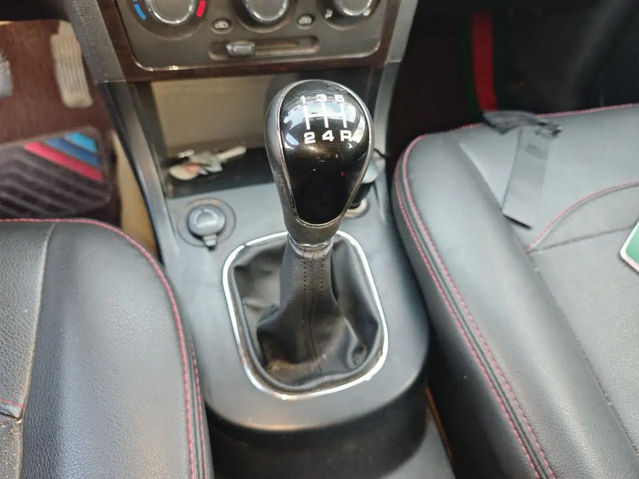 Dongfeng Fengon 360 2015 1.5L Manual Luxury 7-Seater China V Emission Standard — миниатюра 14