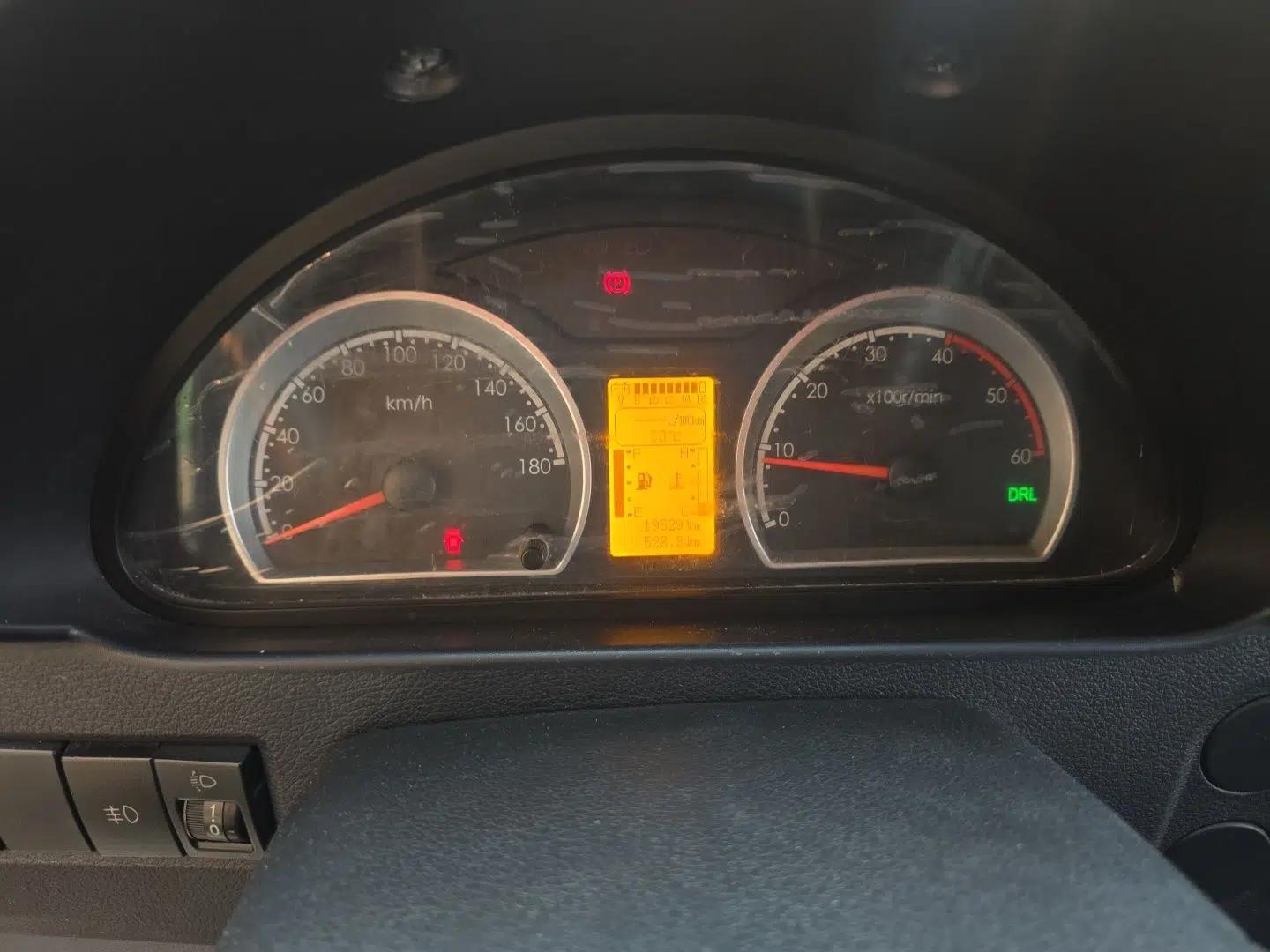 Dongfeng Yufeng 2021 2.0T Power King Front-Drive Logistics Vehicle Long Wheelbase Mid-Roof Design 6–9 Seats China VI Emission Standard ZD20 — миниатюра 11