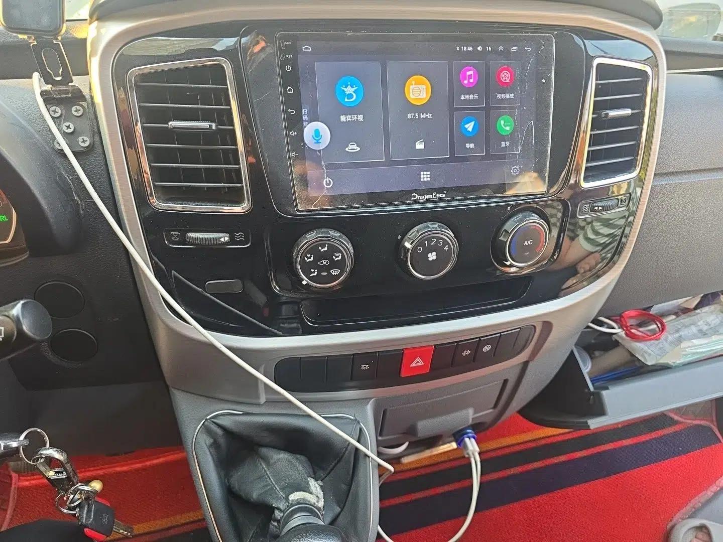 Dongfeng Yufeng 2021 2.0T Power King Front-Drive Logistics Vehicle Long Wheelbase Mid-Roof Design 6–9 Seats China VI Emission Standard ZD20 — миниатюра 13