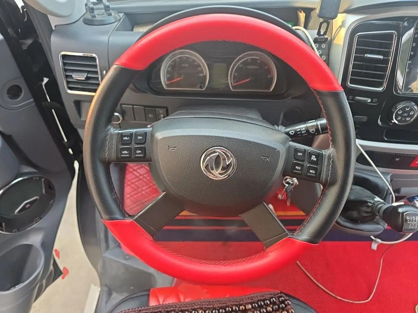 Dongfeng Yufeng 2021 2.0T Power King Front-Drive Logistics Vehicle Long Wheelbase Mid-Roof Design 6–9 Seats China VI Emission Standard ZD20 — миниатюра 10