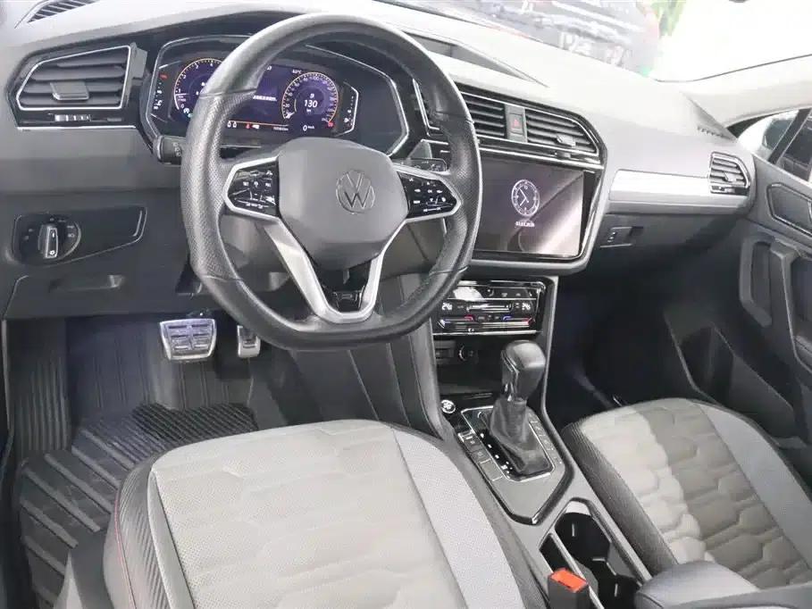 Tiguan X 2021 330TSI 2WD Flagship Edition — миниатюра 11