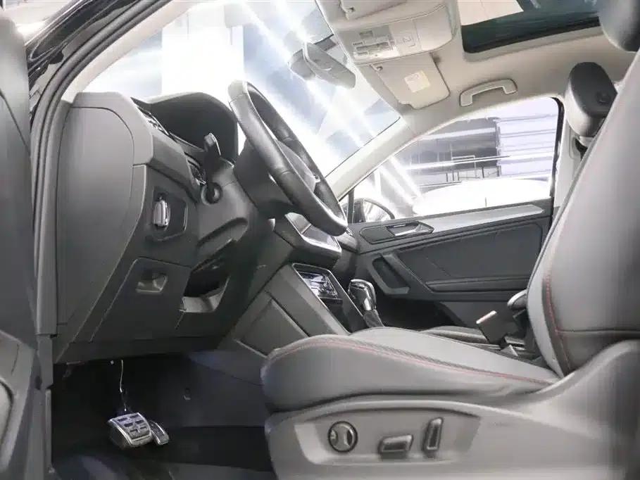 Tiguan X 2021 330TSI 2WD Flagship Edition — миниатюра 13