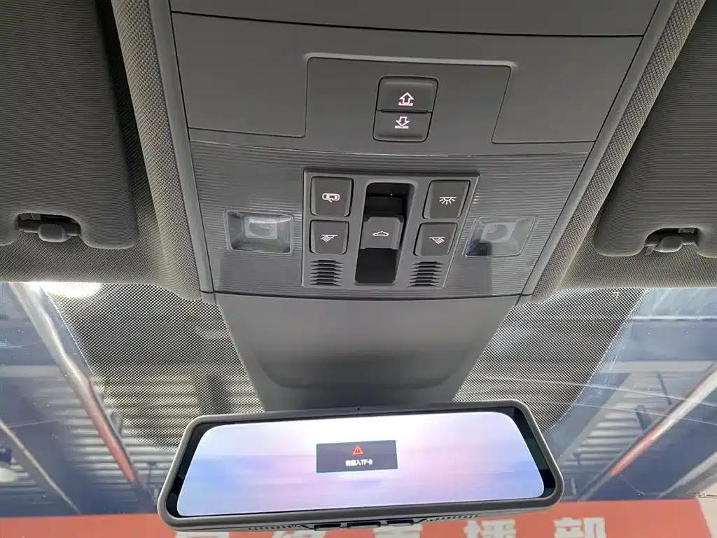 Tiguan X 2023 Facelift 330TSI 2WD Premium Flagship Edition — миниатюра 14