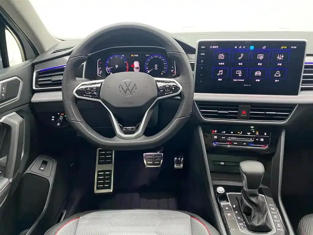 Tiguan X 2023 Facelift 330TSI 2WD Premium Flagship Edition — миниатюра 3