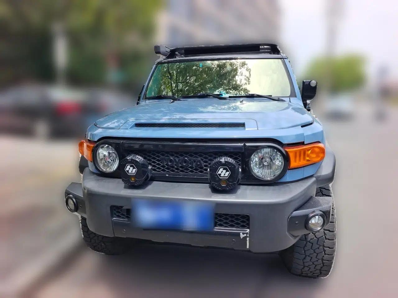 Toyota FJ Cruiser 2013 4.0L — миниатюра 2