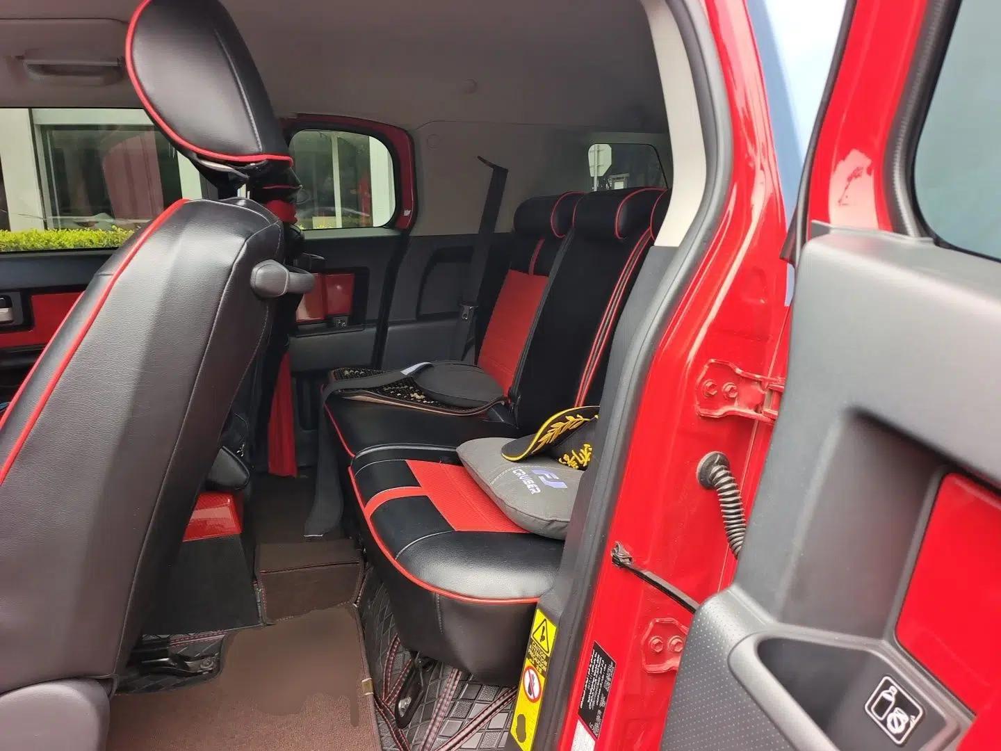 Toyota FJ Cruiser 2013 4.0L — миниатюра 17