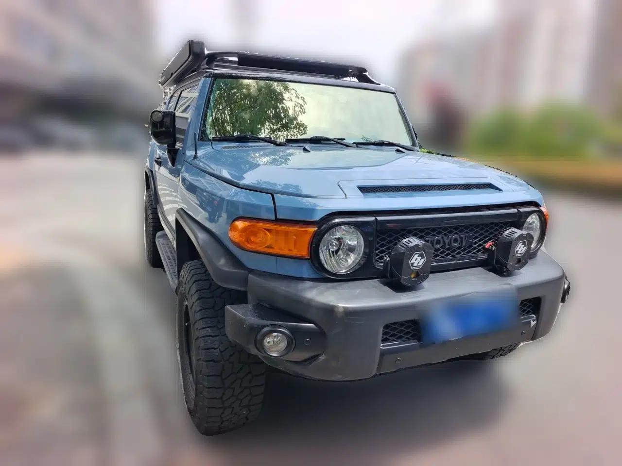 Toyota FJ Cruiser 2013 4.0L — миниатюра 3