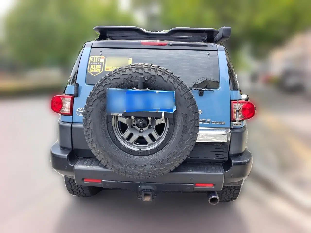 Toyota FJ Cruiser 2013 4.0L — миниатюра 5