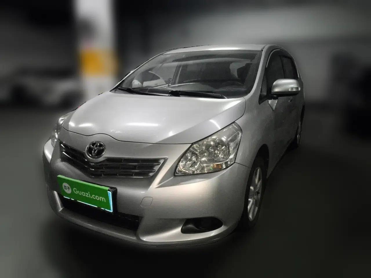 Toyota Verso 2014 Starlight 180E CVT Elite Edition — миниатюра 1