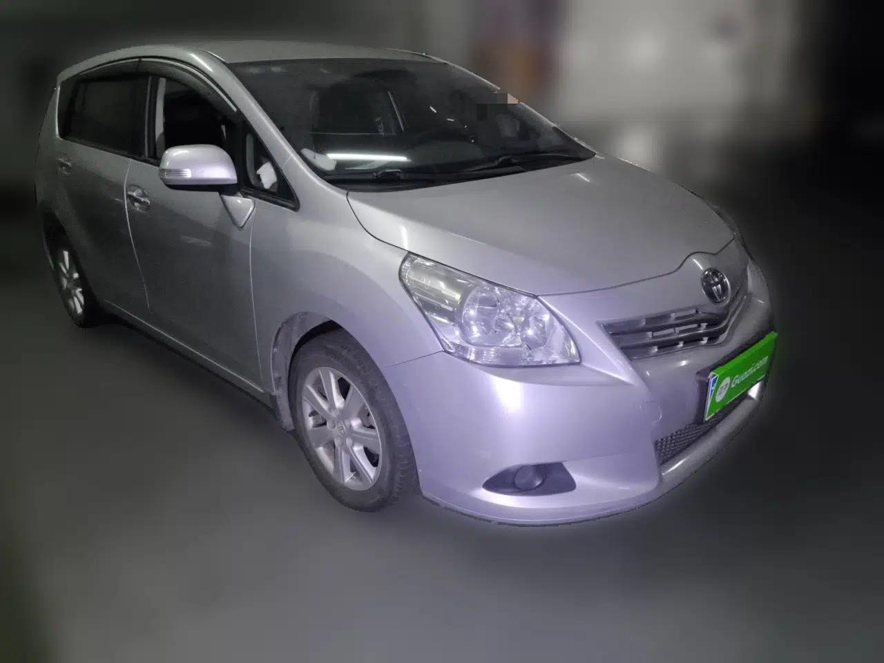 Toyota Verso 2014 Starlight 180E CVT Elite Edition — миниатюра 3