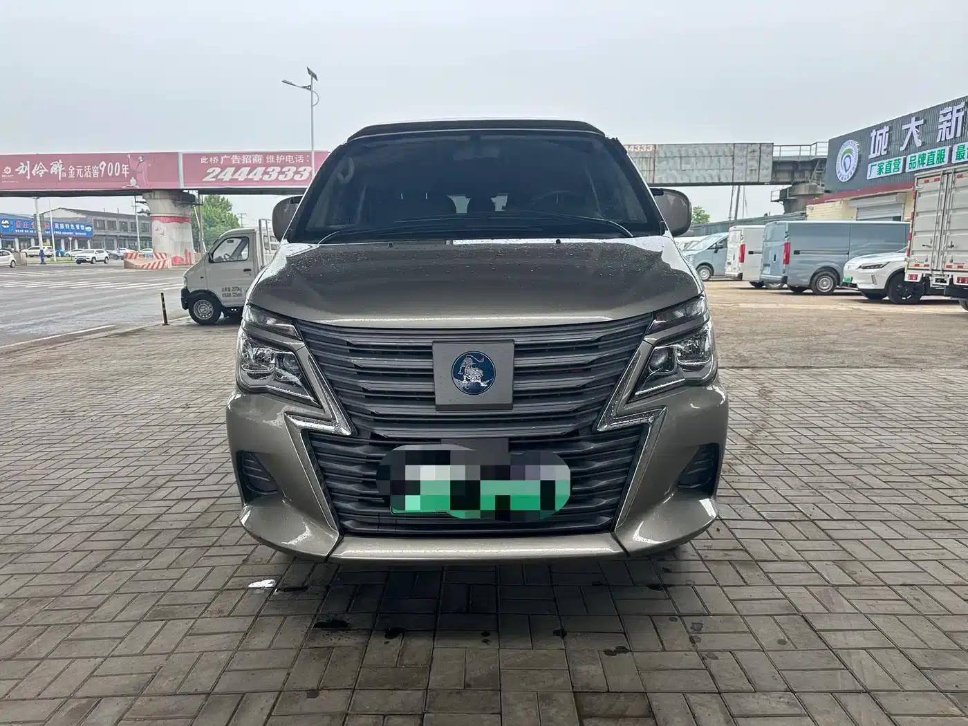 Lingzhi New Energy 2024 Standard Edition Basic 9-Seater — миниатюра 2