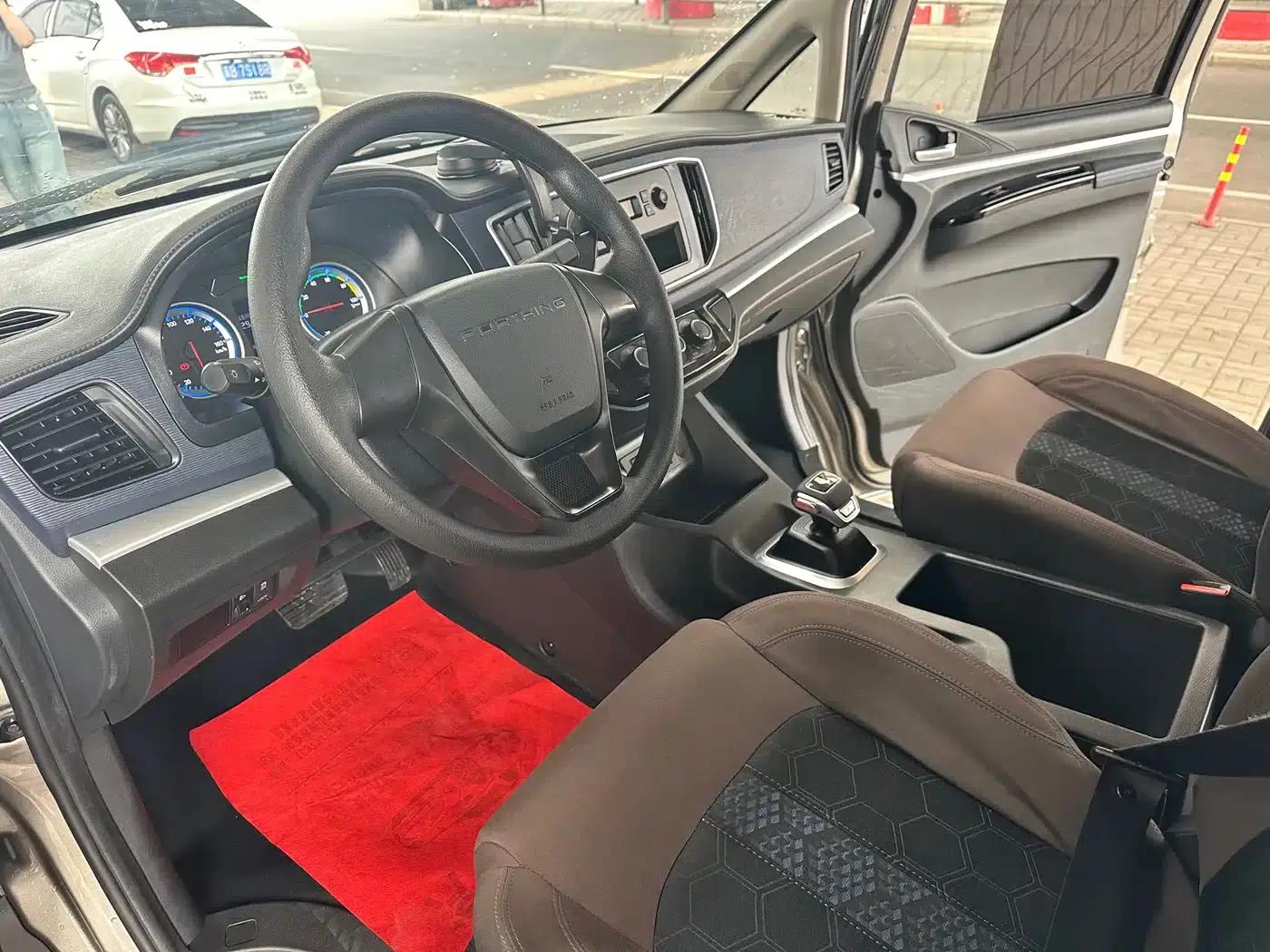 Lingzhi New Energy 2024 Standard Edition Basic 9-Seater — миниатюра 11