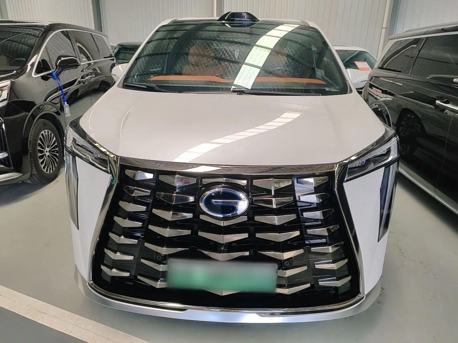 GAC Trumpchi Xiangwang M8 2025 Kunkun Series Ultra First-Class Cabin — миниатюра 2