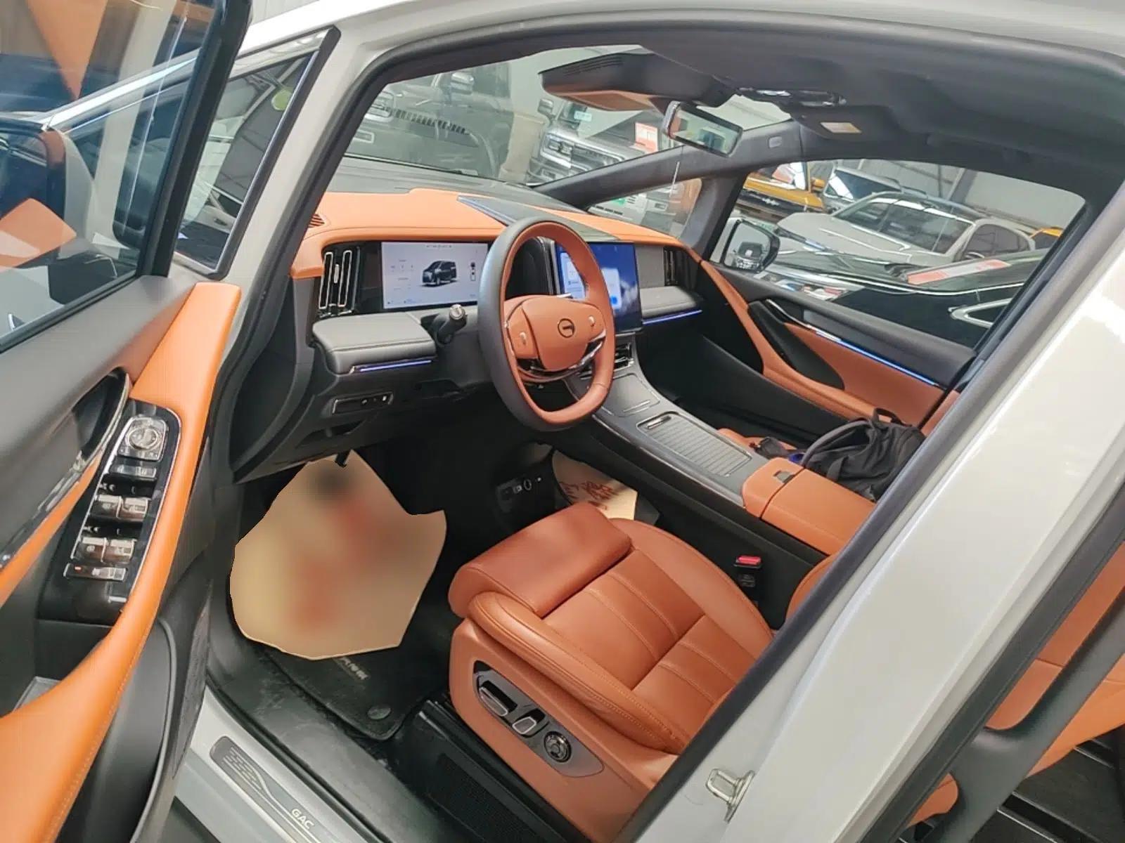 GAC Trumpchi Xiangwang M8 2025 Kunkun Series Ultra First-Class Cabin — миниатюра 17