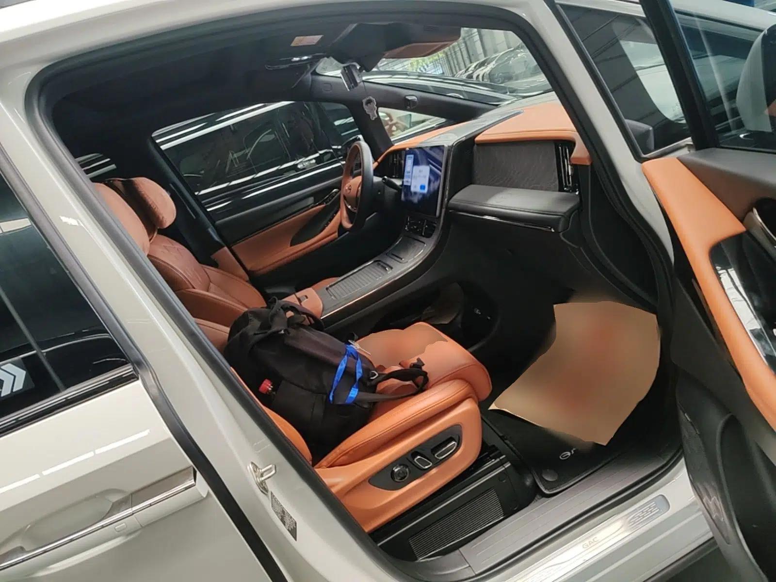 GAC Trumpchi Xiangwang M8 2025 Kunkun Series Ultra First-Class Cabin — миниатюра 19