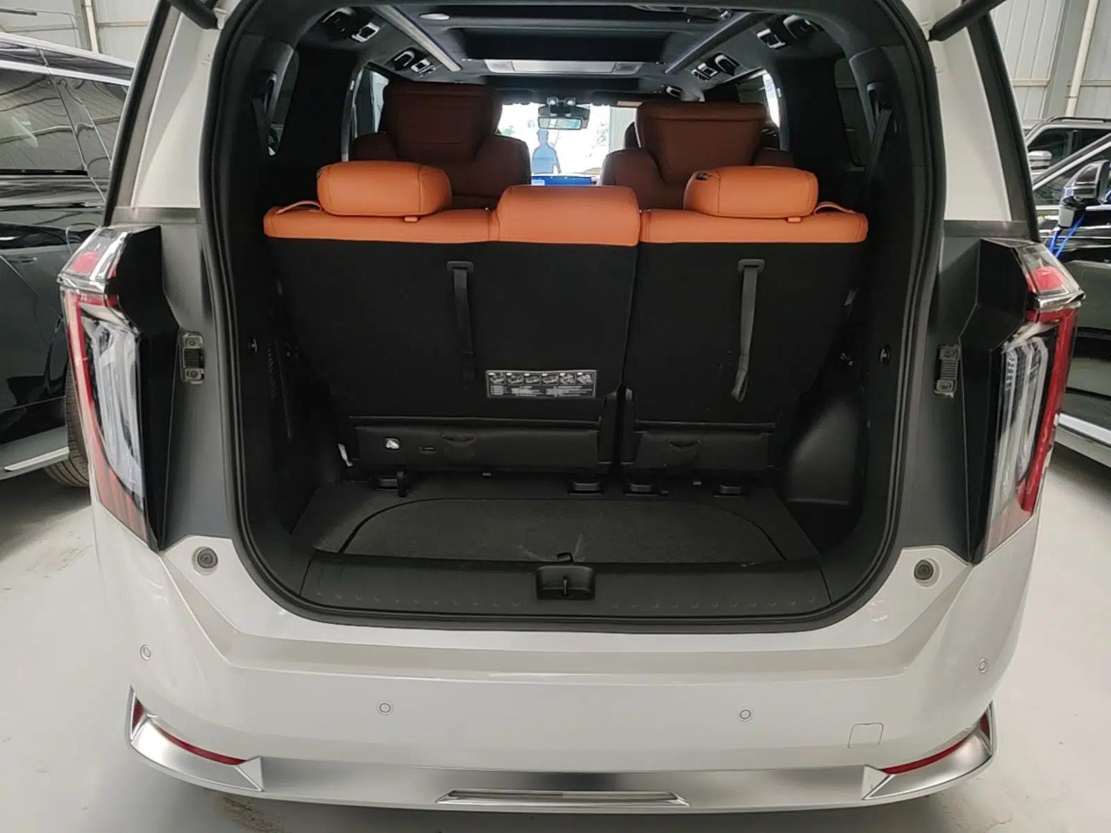 GAC Trumpchi Xiangwang M8 2025 Kunkun Series Ultra First-Class Cabin — миниатюра 22