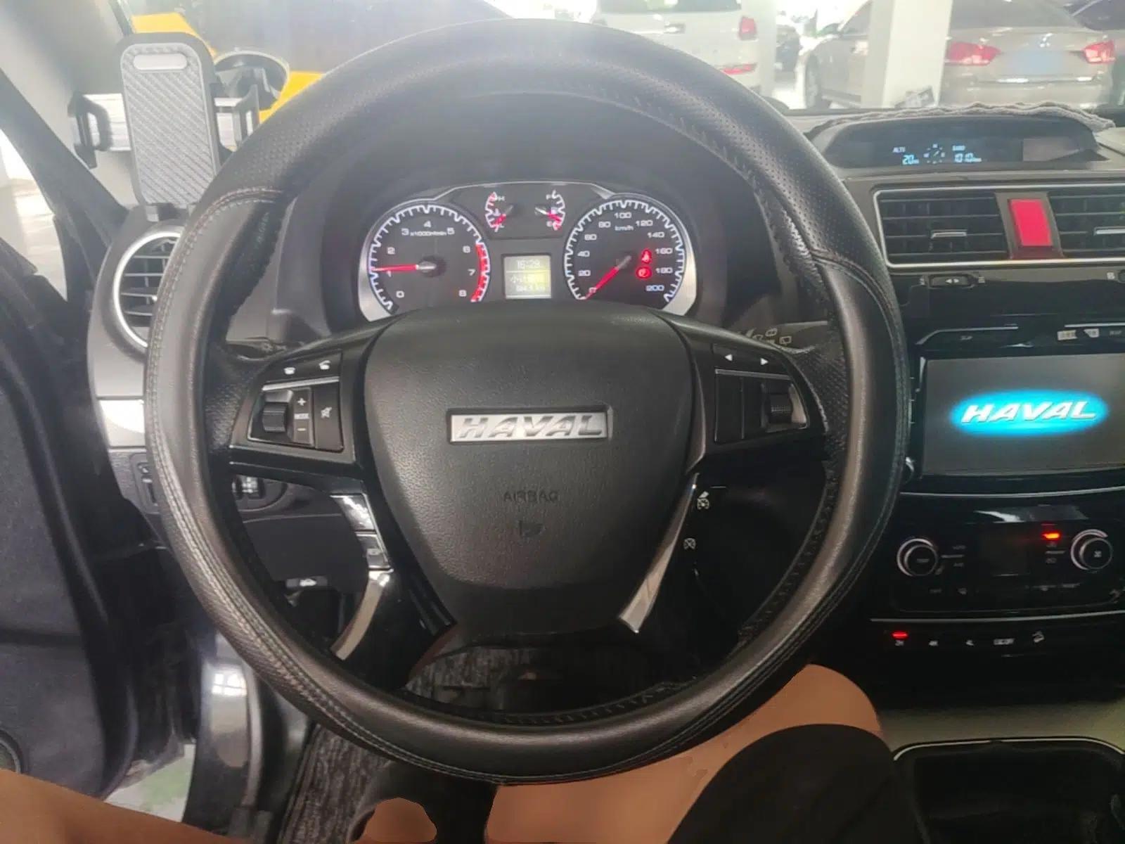 Haval H5 Classic 2016 Classic Edition 2.0T Manual 4x4 Elite Model — миниатюра 13