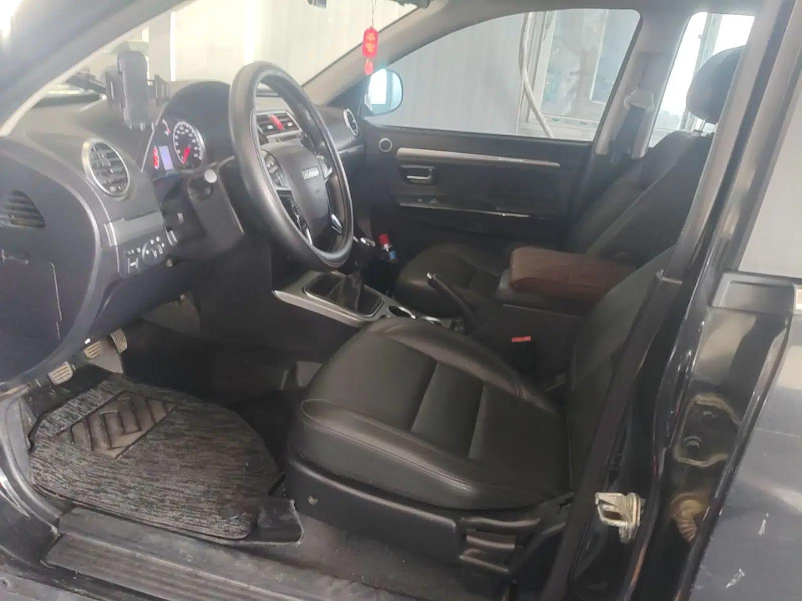 Haval H5 Classic 2016 Classic Edition 2.0T Manual 4x4 Elite Model — миниатюра 17