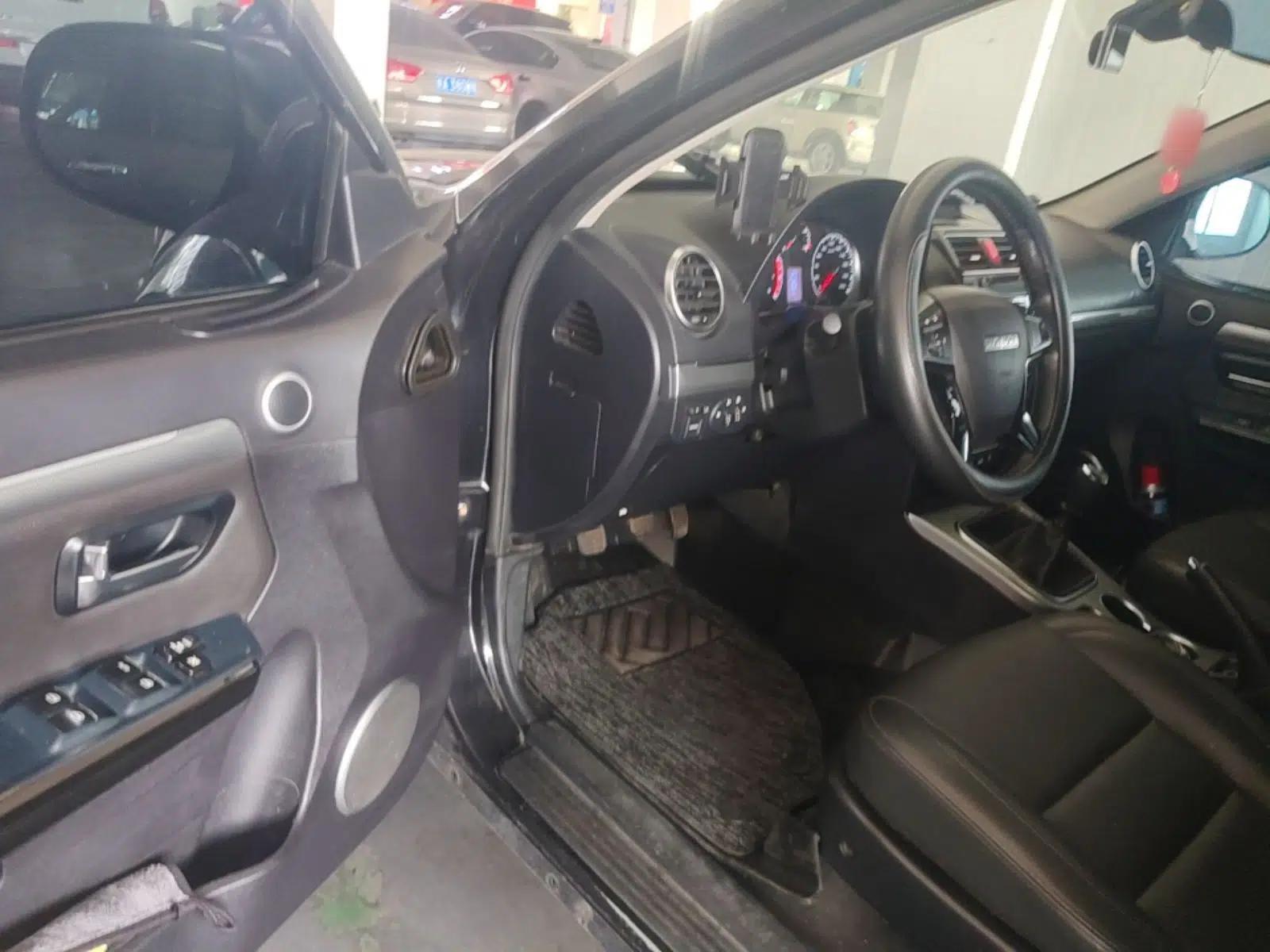 Haval H5 Classic 2016 Classic Edition 2.0T Manual 4x4 Elite Model — миниатюра 18