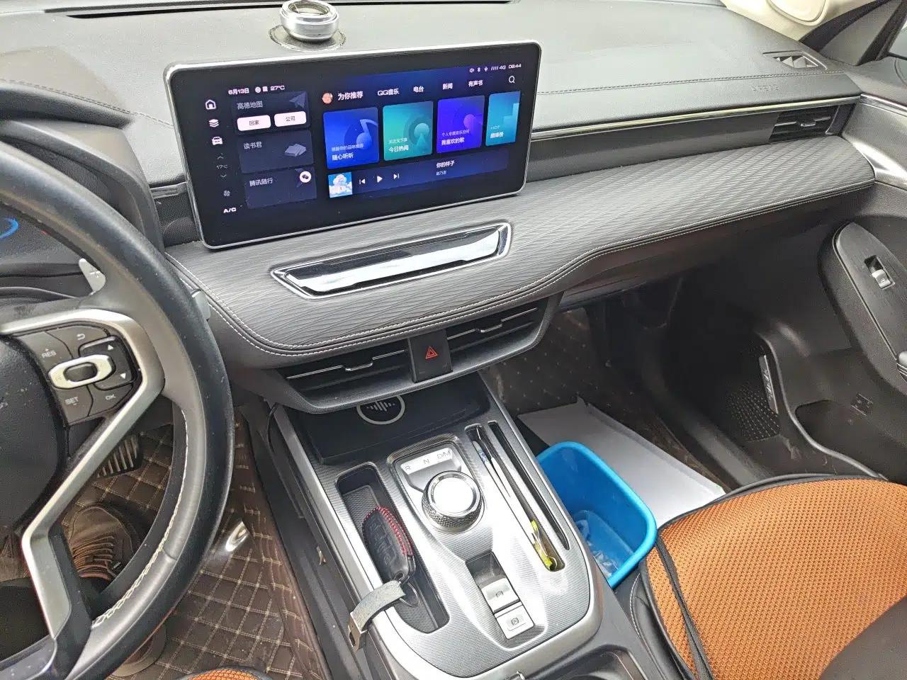 Haval JOLION 2021 1.5T Automatic Grand Three-Volume Version — миниатюра 13