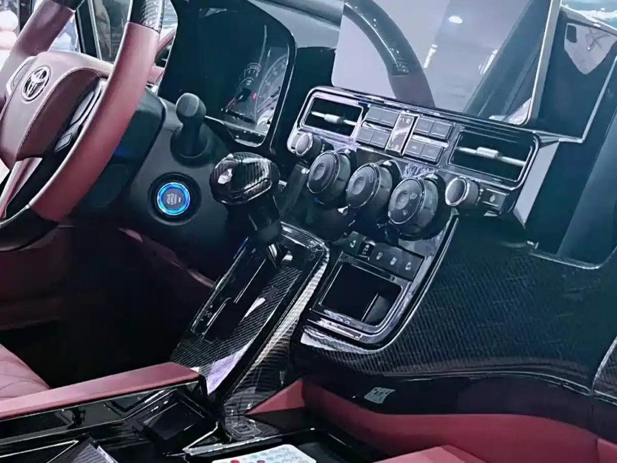 2025 HIACE 3.5L Automatic — миниатюра 6