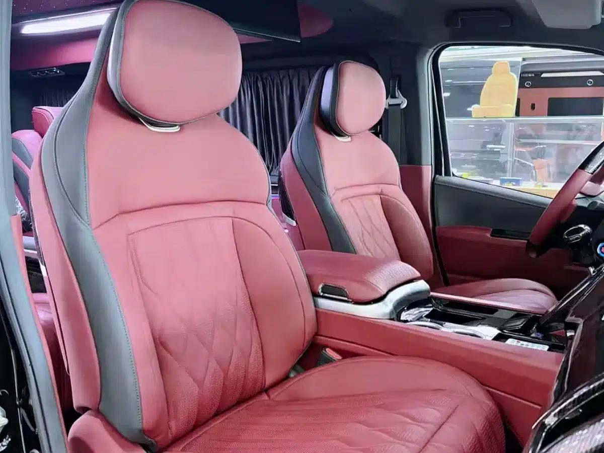 2025 HIACE 3.5L Automatic — миниатюра 8