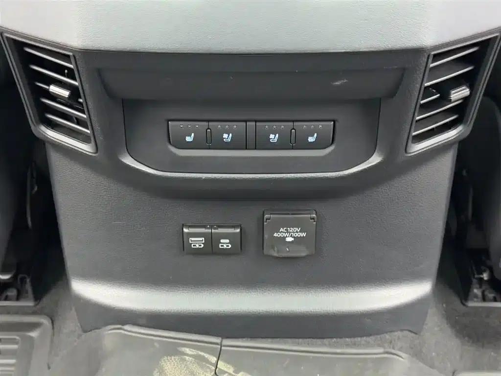 2022 Tundra 3.5T US Spec — миниатюра 12