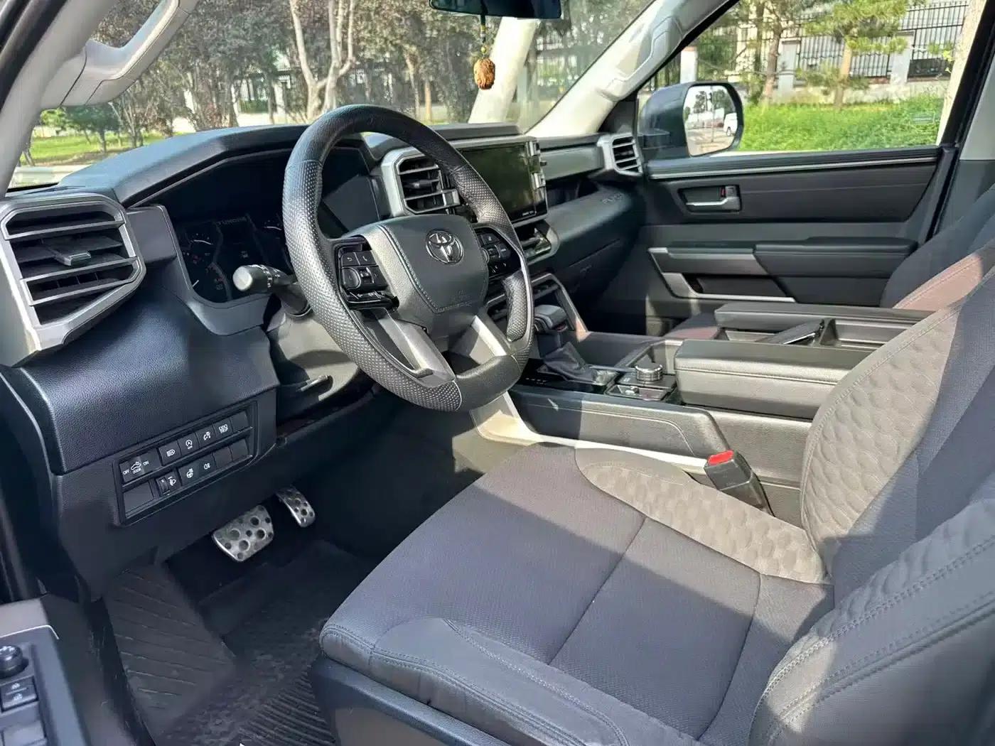 2023 Tundra 3.5T SR5 — миниатюра 13