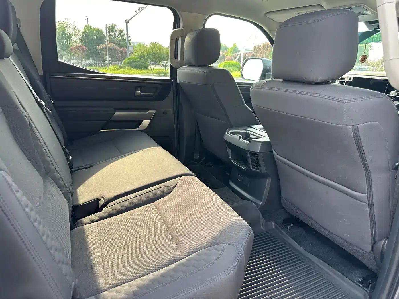 2023 Tundra 3.5T SR5 — миниатюра 18