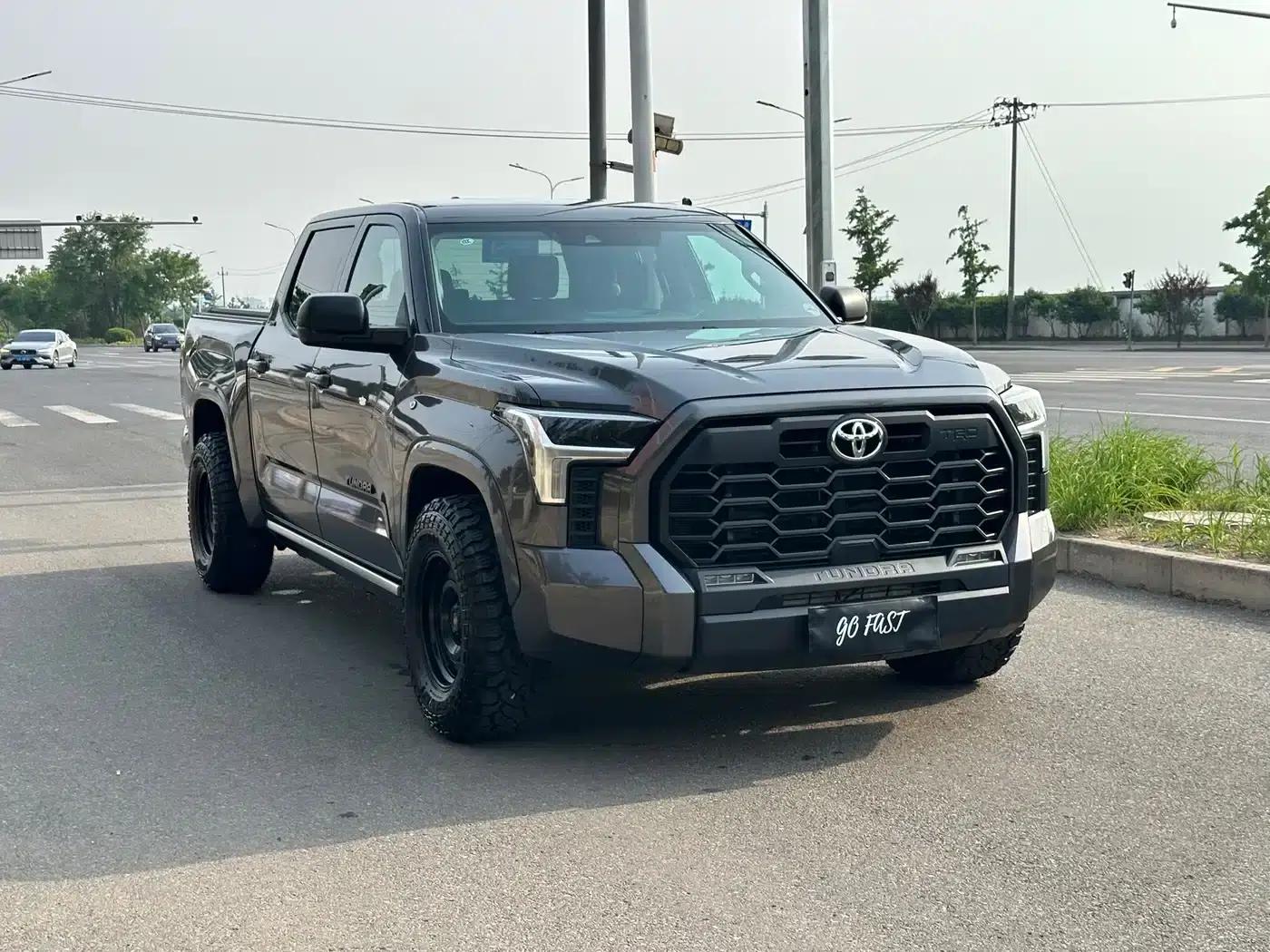 2023 Tundra 3.5T SR5 — миниатюра 3