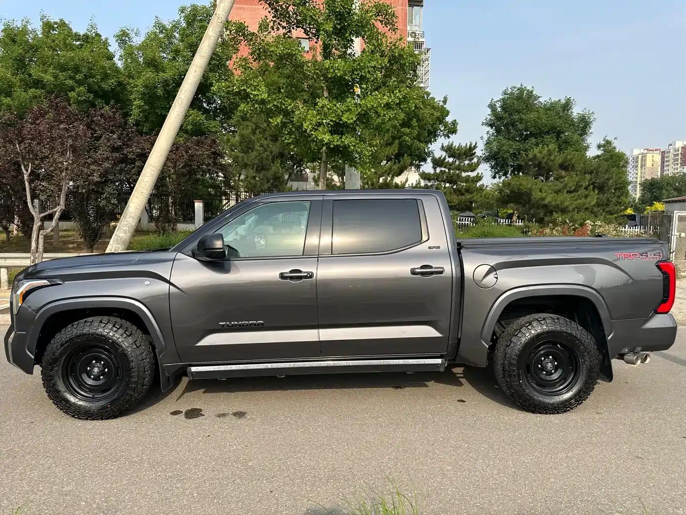 2023 Tundra 3.5T SR5 — миниатюра 8