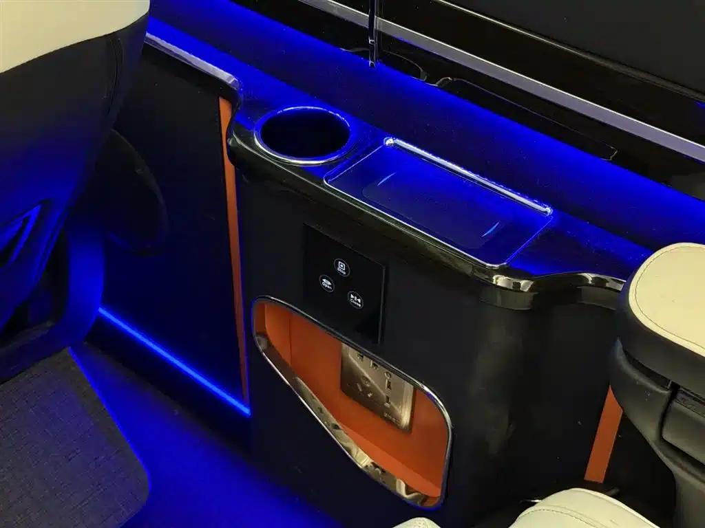 2020 Toyota Coaster 4.0L Manual — миниатюра 40
