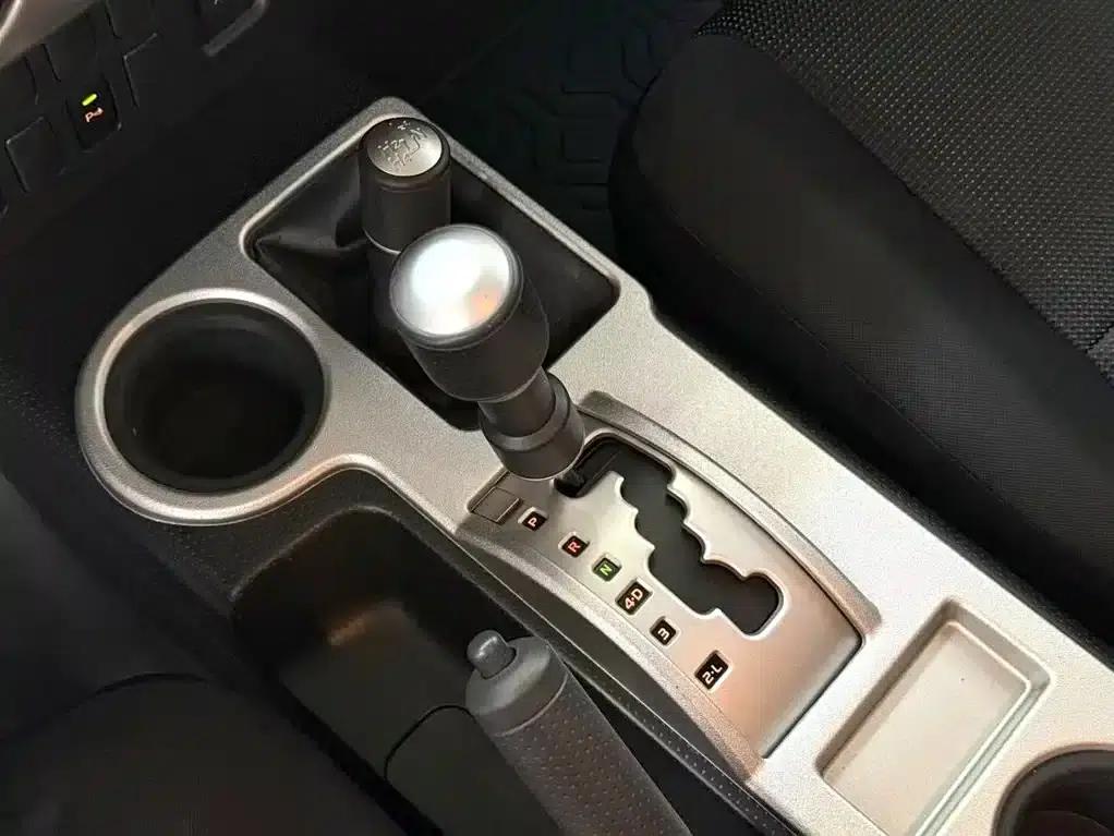 2019 FJ Cruiser 4.0L Middle East Edition — миниатюра 18