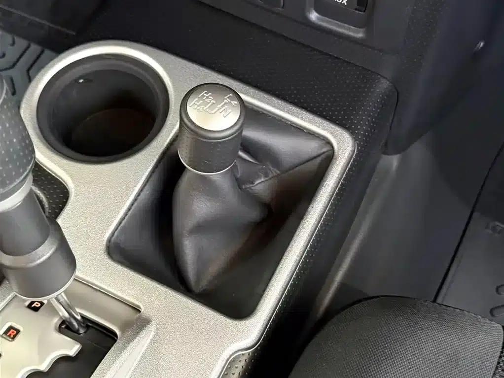 2019 FJ Cruiser 4.0L Middle East Edition — миниатюра 20