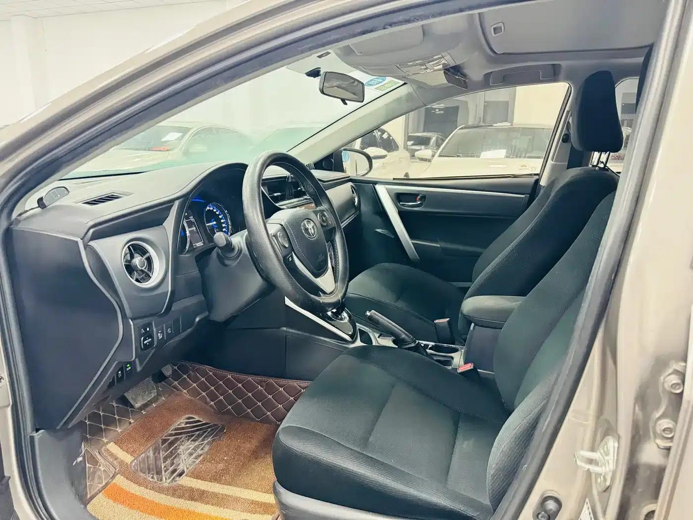 Corolla Hybrid E+ 2019 1.8L E-CVT Leading Edition — миниатюра 4
