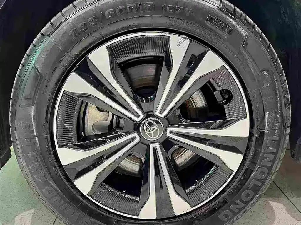 FAW Toyota bZ4X 2022 Two-Wheel Drive Long Range JOY Edition — миниатюра 15