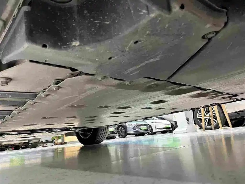 FAW Toyota bZ4X 2022 Two-Wheel Drive Long Range JOY Edition — миниатюра 28