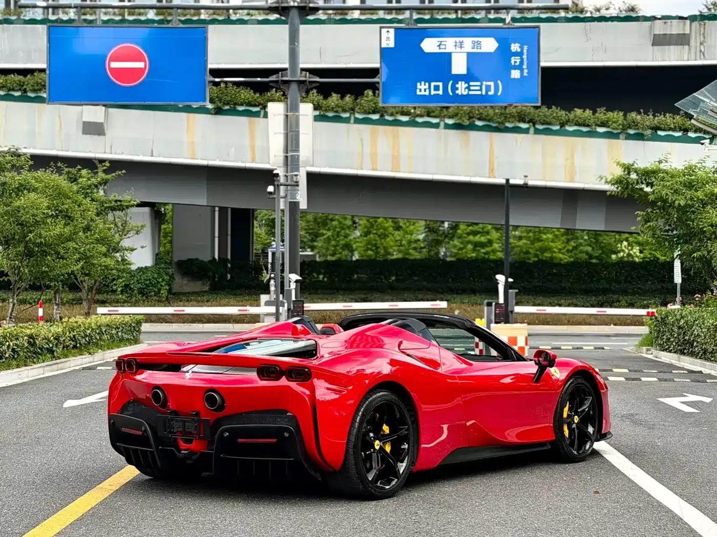 SF90 2021 3.9T V8 Spider — миниатюра 7