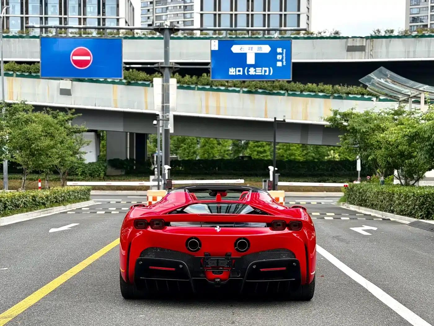 SF90 2021 3.9T V8 Spider — миниатюра 8