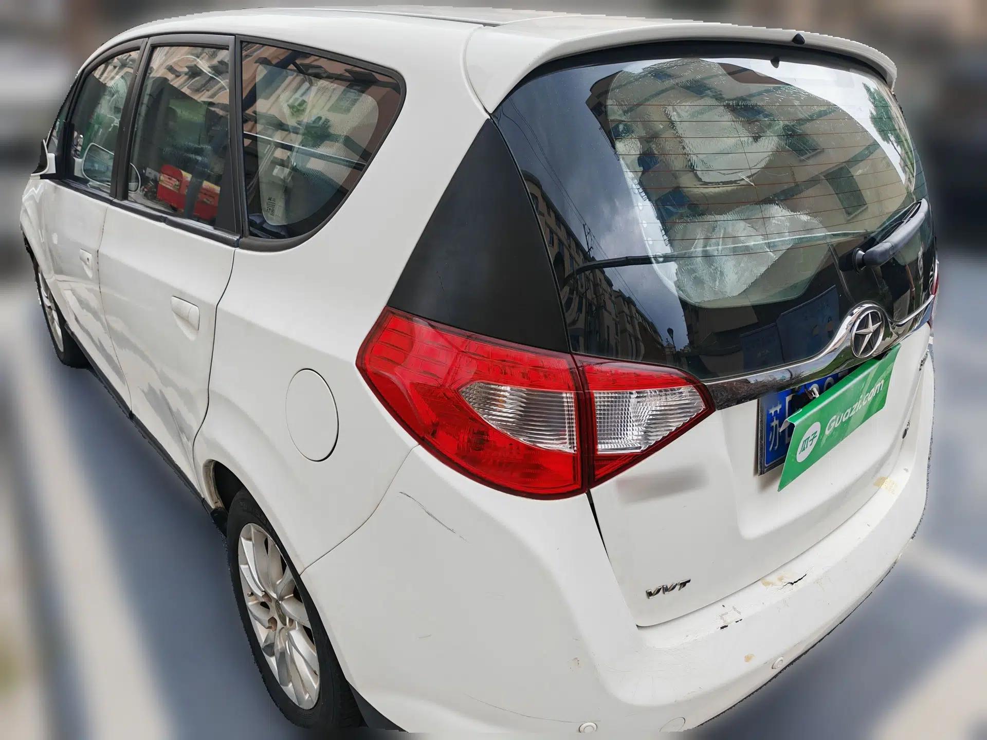 JAC Group Refine M2 2013 1.5L Manual Luxury 5-Seater — миниатюра 4