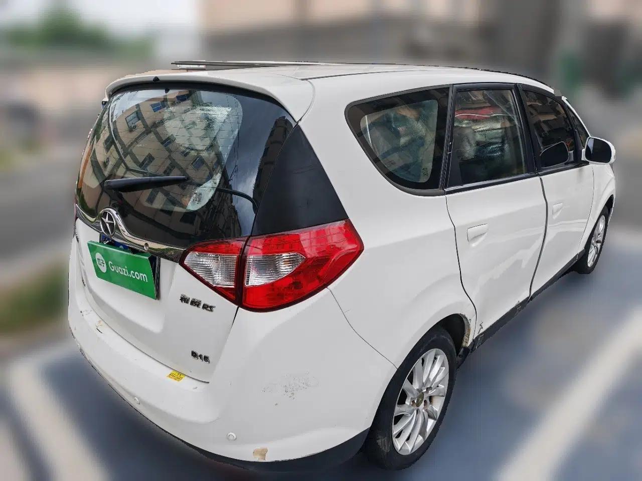 JAC Group Refine M2 2013 1.5L Manual Luxury 5-Seater — миниатюра 6