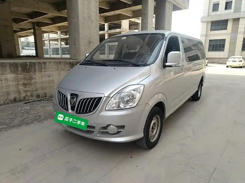 2017 MPV Parker E 2.0L New Express Long Wheelbase 4Q20M — миниатюра 1