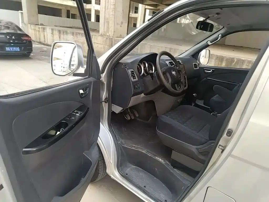 2017 MPV Parker E 2.0L New Express Long Wheelbase 4Q20M — миниатюра 16